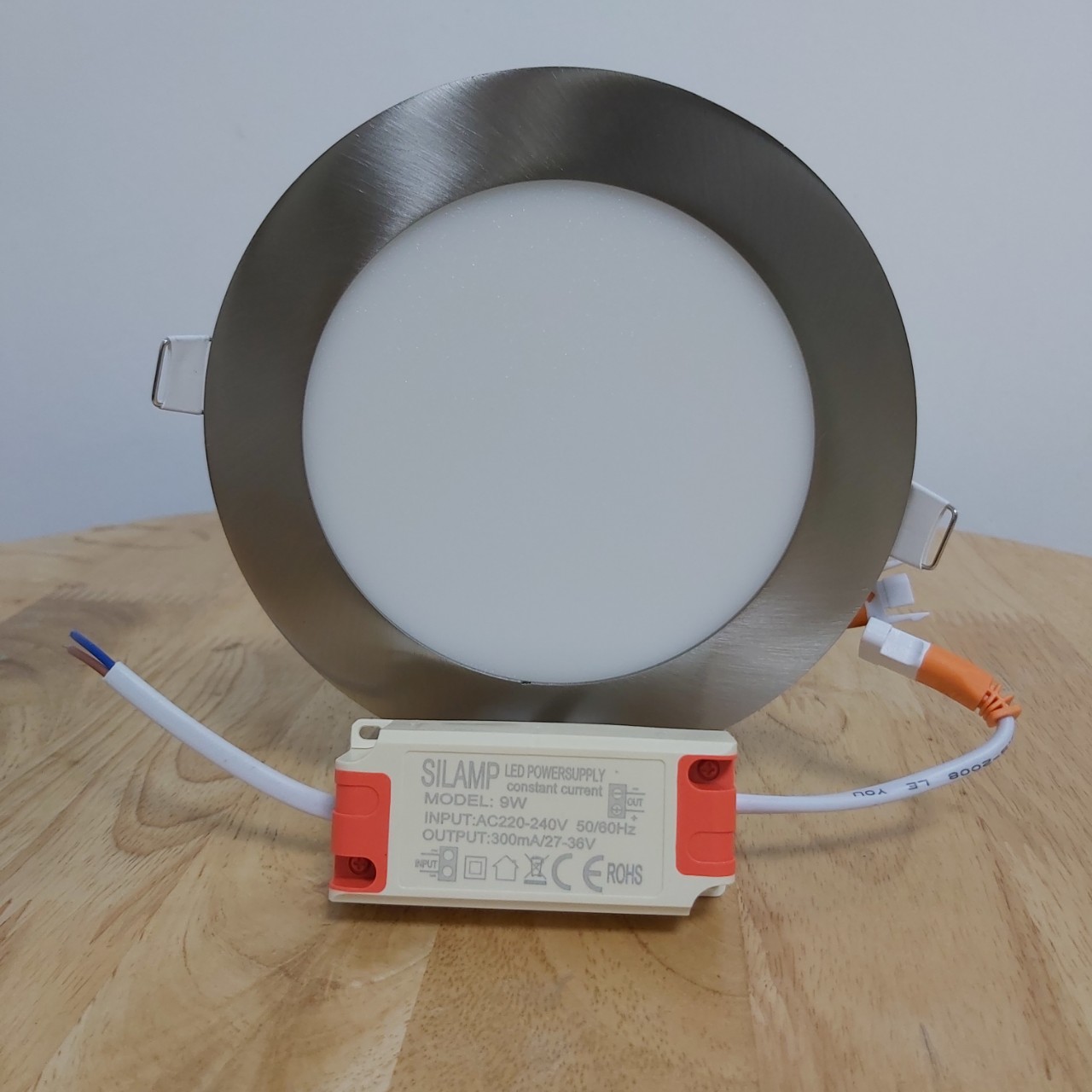 Đèn led tròn DOWNIGHT âm trần viền INOX 9W