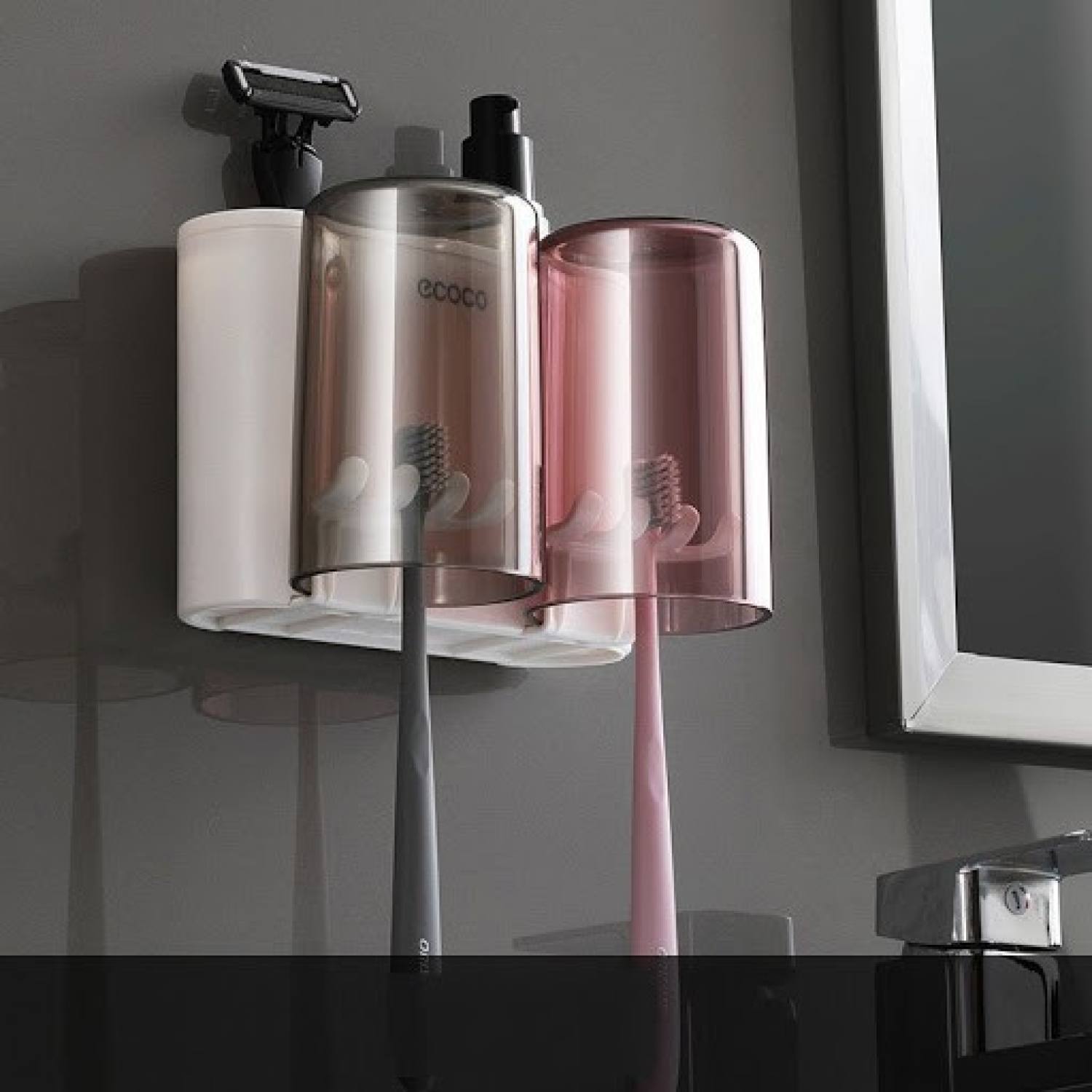 HỘP 2 CỐC ECOCO E1924 KÈM BỘ NHẢ KEM ĐÁNH RĂNG