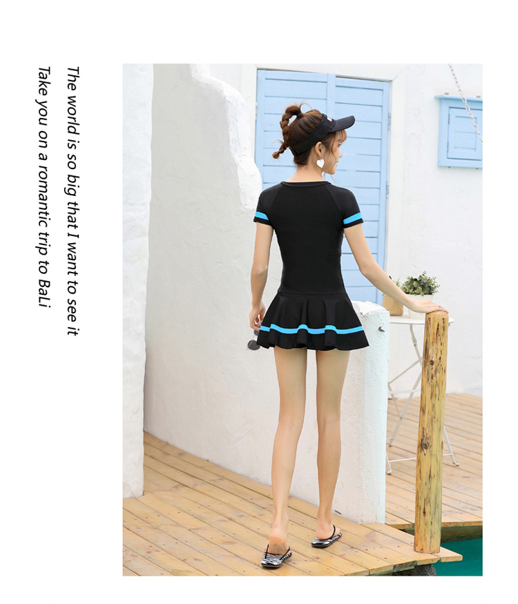 Đồ bơi nữ dạng váy trẻ trung