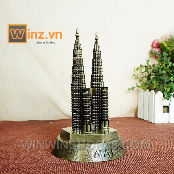 [HCM]Mô hình tháp đôi Petronas cao 18.5 cm (màu vàng rêu)