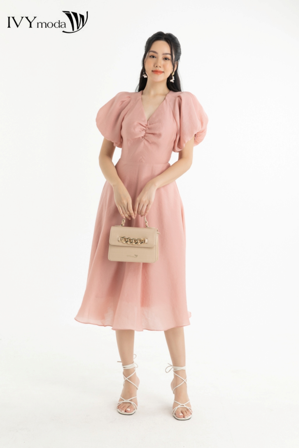 Đầm lụa xòe tay phồng IVY moda MS 48M7589
