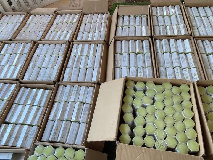 [CHÍNH HÃNG TẶNG QUÀ ]Thanh lăn tan mỡ Cao lá rừng DR Cell đánh tan mỡ bụng