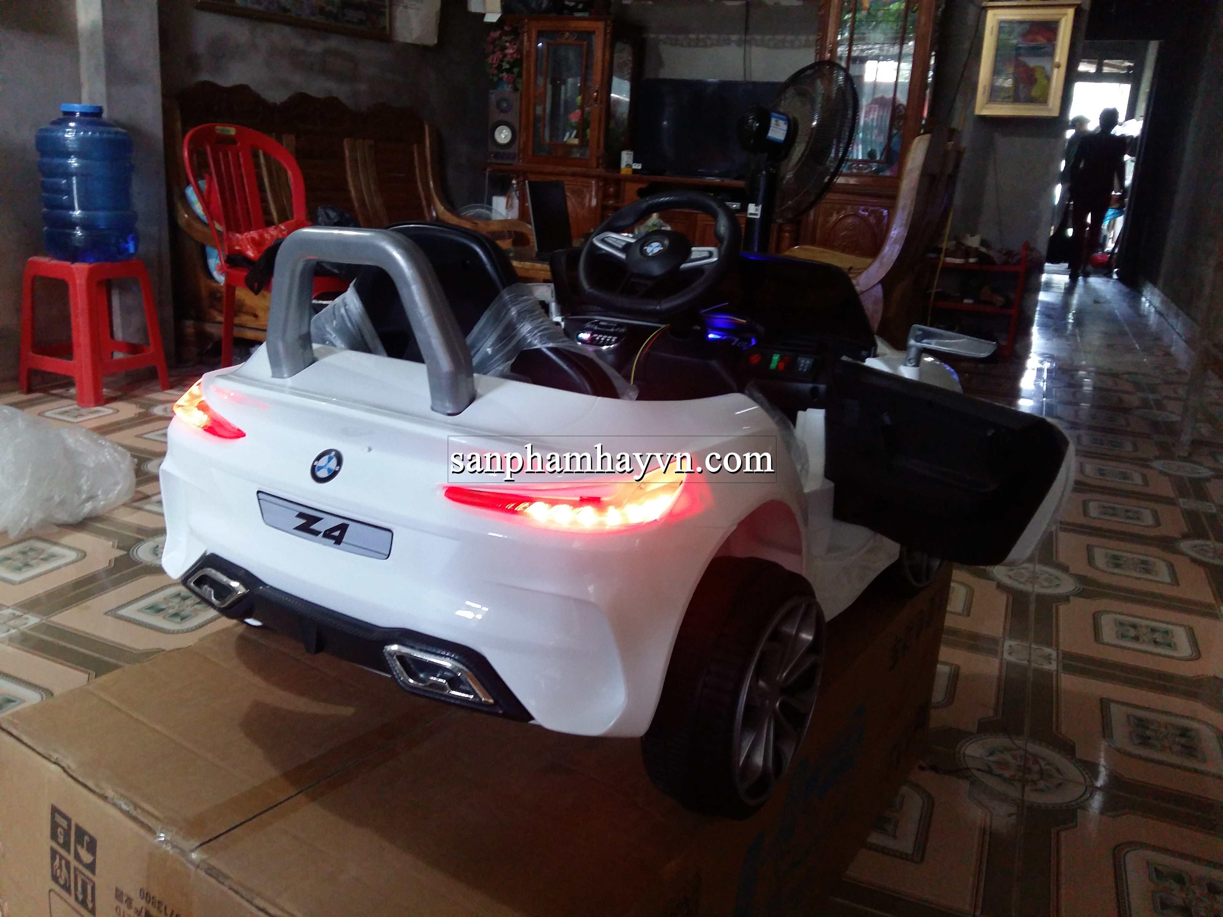 Xe oto điện trẻ em BDQ Z4 (sơn tĩnh điện )