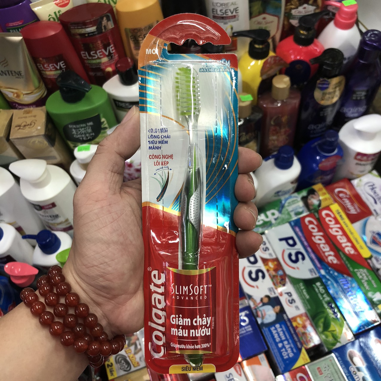 Bàn chải đánh răng Colgate Slimsoft Advandced 0.01mm