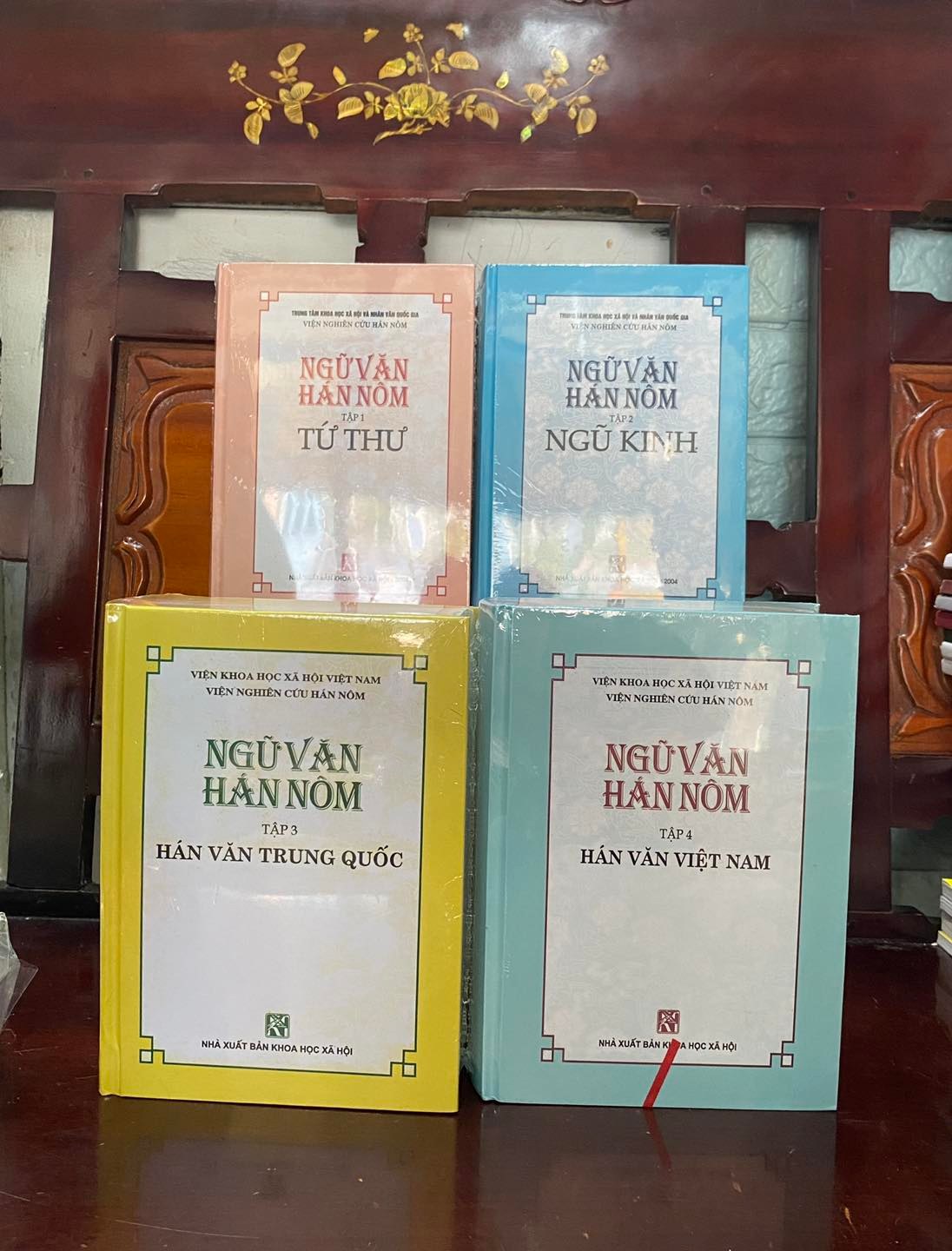 Sách - Ngữ văn Hán Nôm (bộ 4c)