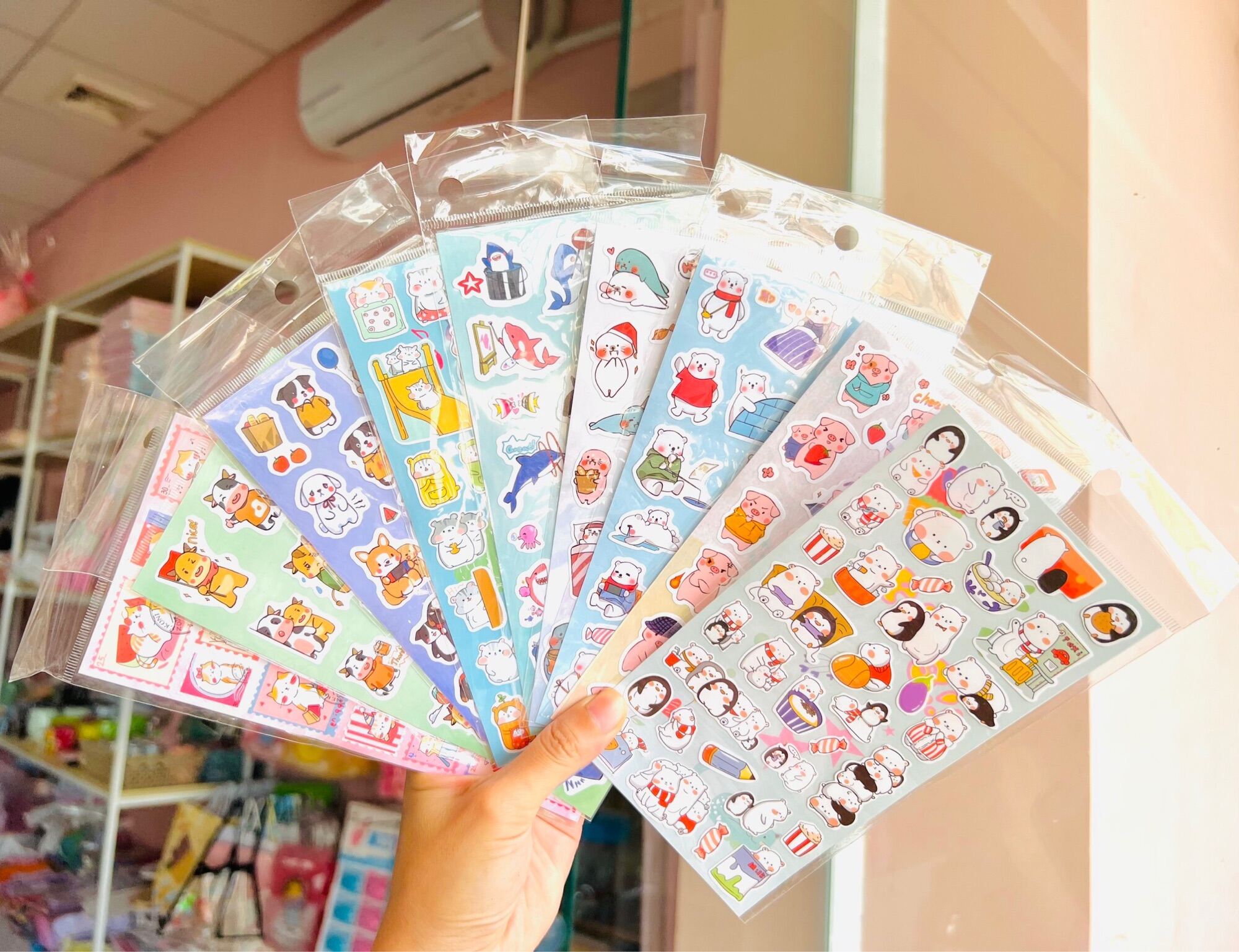 Sticker thú cute nhiều mẫu 7k/1 tấm