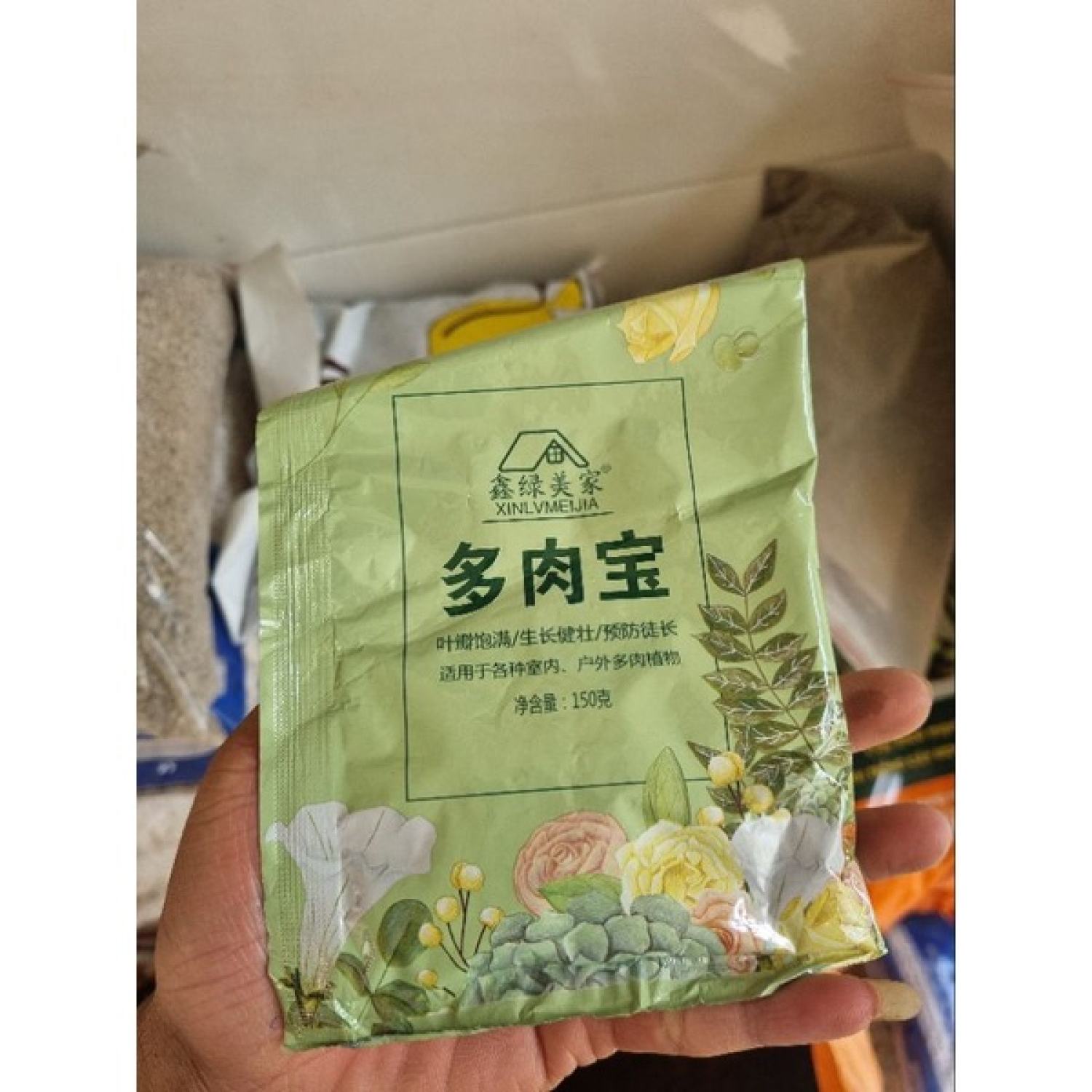 Phân bón chuyên dung cho sen đá