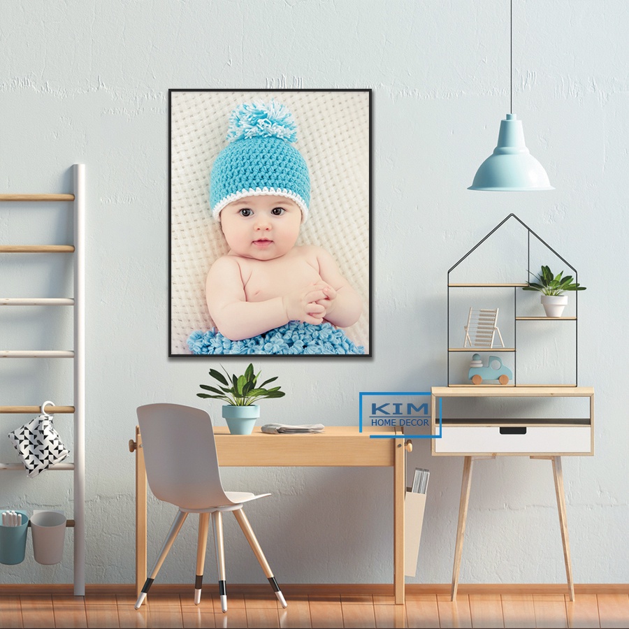 tranh decal dán tường hình em bé 40x60