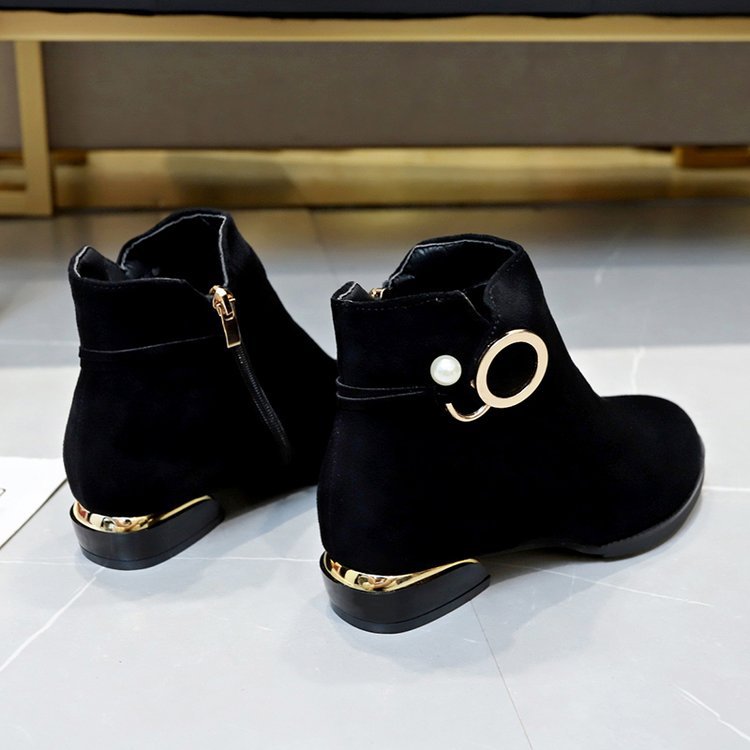Giày boot nữ da lộn cá tính màu đen B165