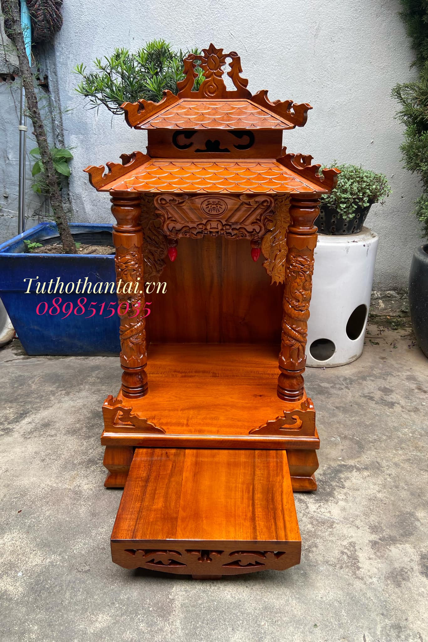 Bàn thờ thần tài mái ngói 50 x 90cm - gỗ Tràm