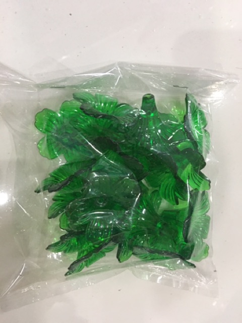 Đế hoa nhựa 5 cánh 5cm (1 bịch 100g)
