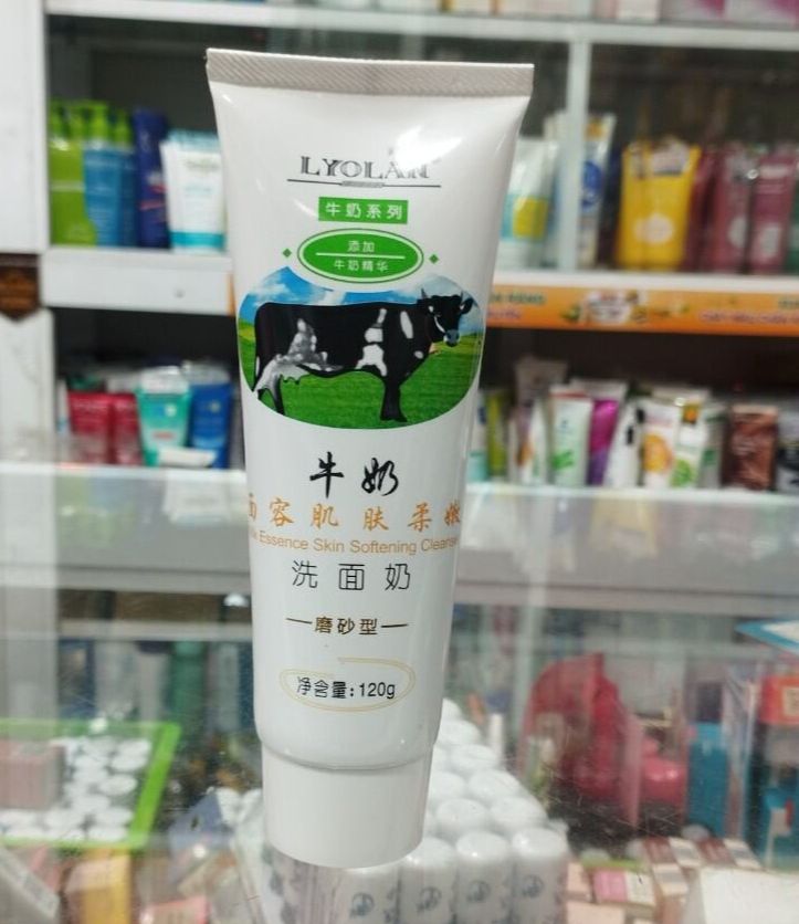 Sữa Rửa Mặt  Lyolan BÒ - DƯA LEO 120ML