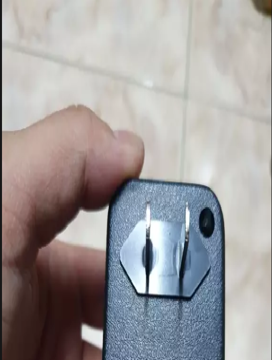 Biến áp 220/110V, 50W loại tốt