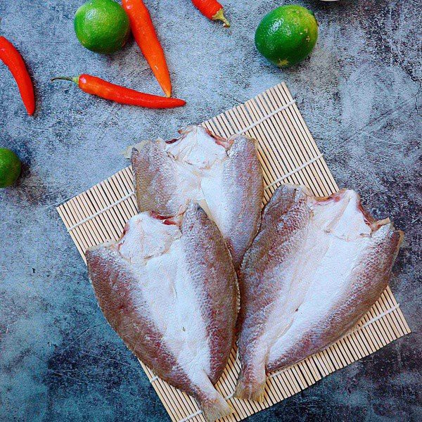 [GIAO NHANH 2H HCM] Giá sỉ 1Kg Cá Đù 1 Nắng Size Lớn 6-8Con