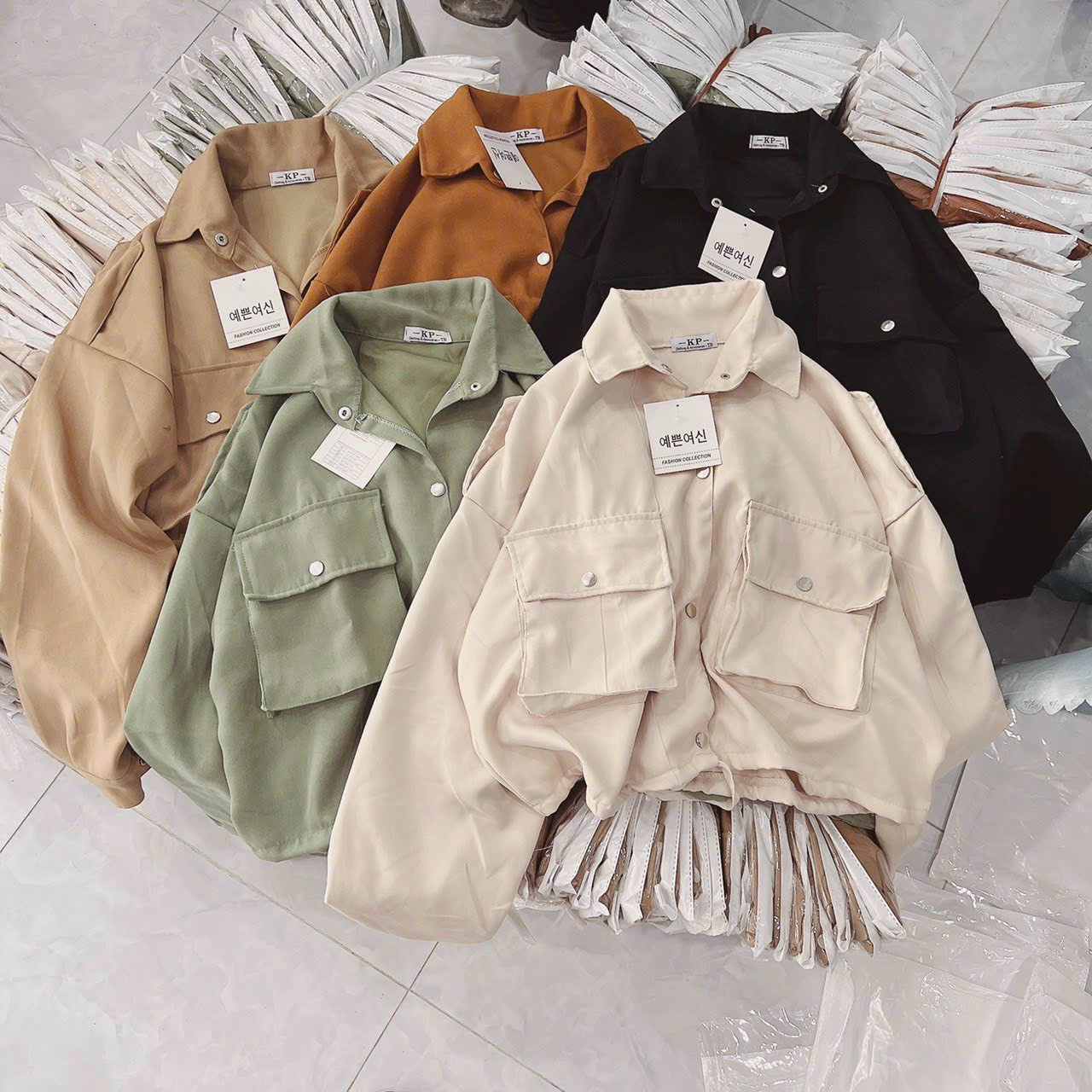 Áo khoác lửng Nữ kiểu túi hộp cánh dơi chất bố nhung cao cấp kèm dây rút lai cực xịn xò TP