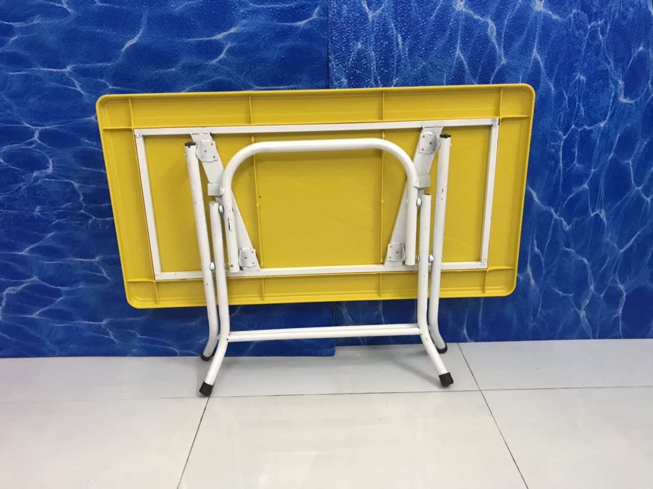 BÀN MẦM NON
