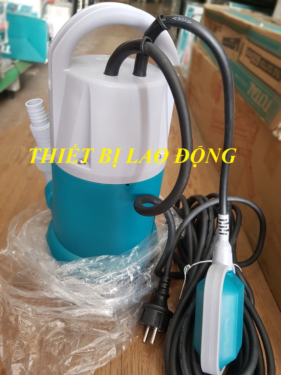 750W (1HP) MÁY BƠM CHÌM NƯỚC THẢI TOTAL TWP87506
