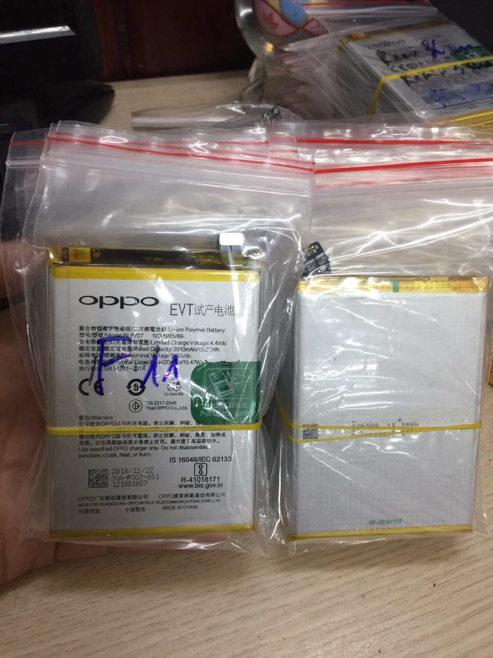 Thay pin oppo f11, blp707, 4020mah