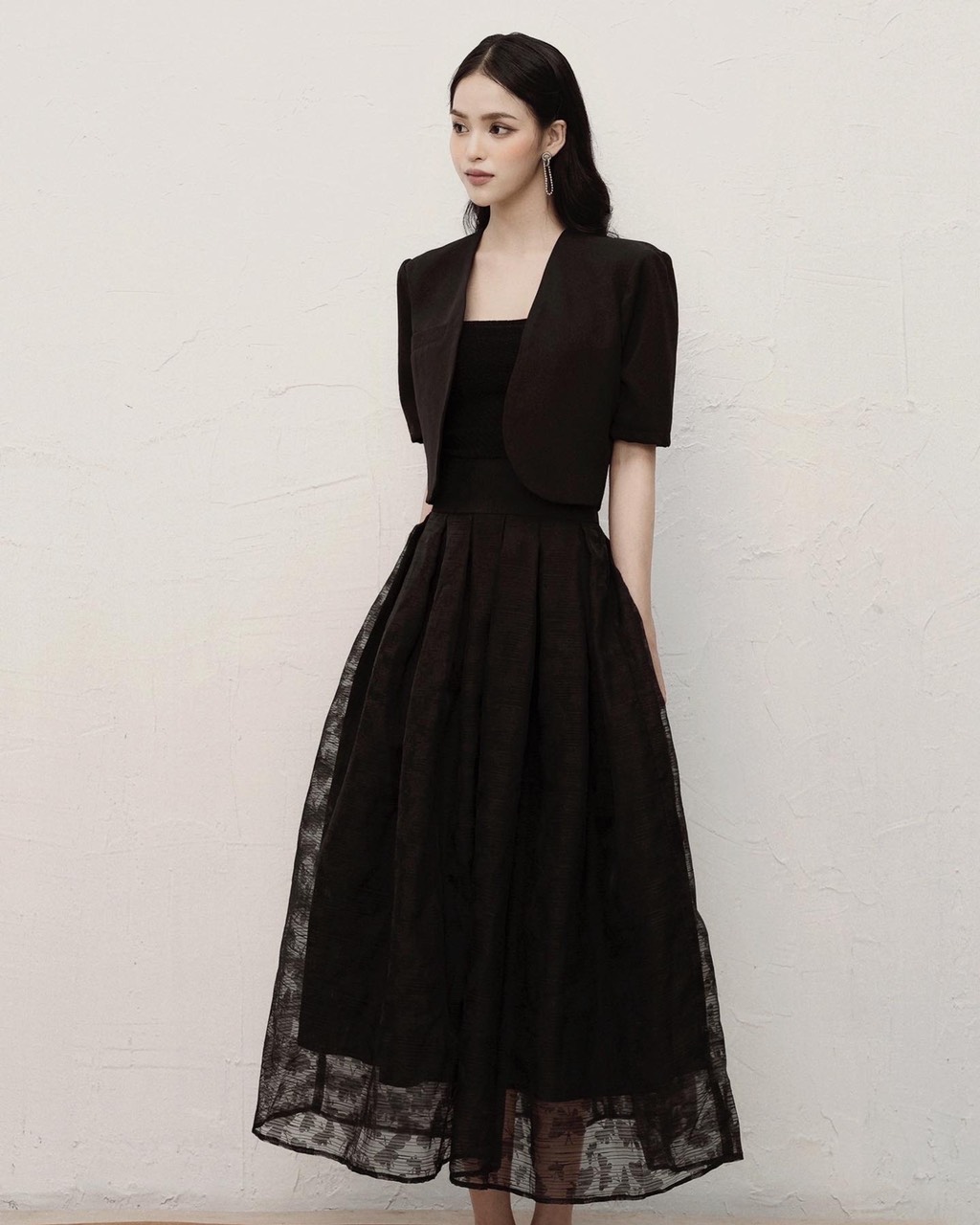 Mua Chân váy xòe 2 tầng cạp chun dáng dài màu đen trắng freesize  Đen tại  Hai Fashion