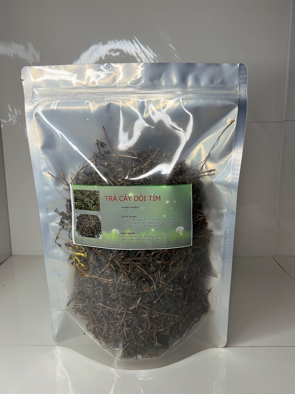 Cây dòi thân tím - giúp thanh nhiệt, giảm ho, đau họng