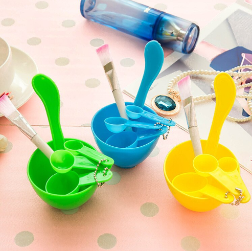 Dụng Cụ Bát Trộn Mặt Nạ ( Màu ngẫu nhiên )