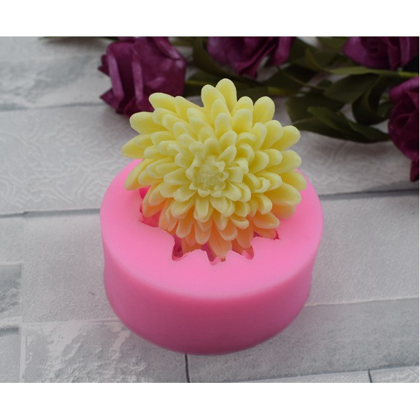 Khuôn Silicon rau câu 4d Hoa Cúc Vàng 8 cm