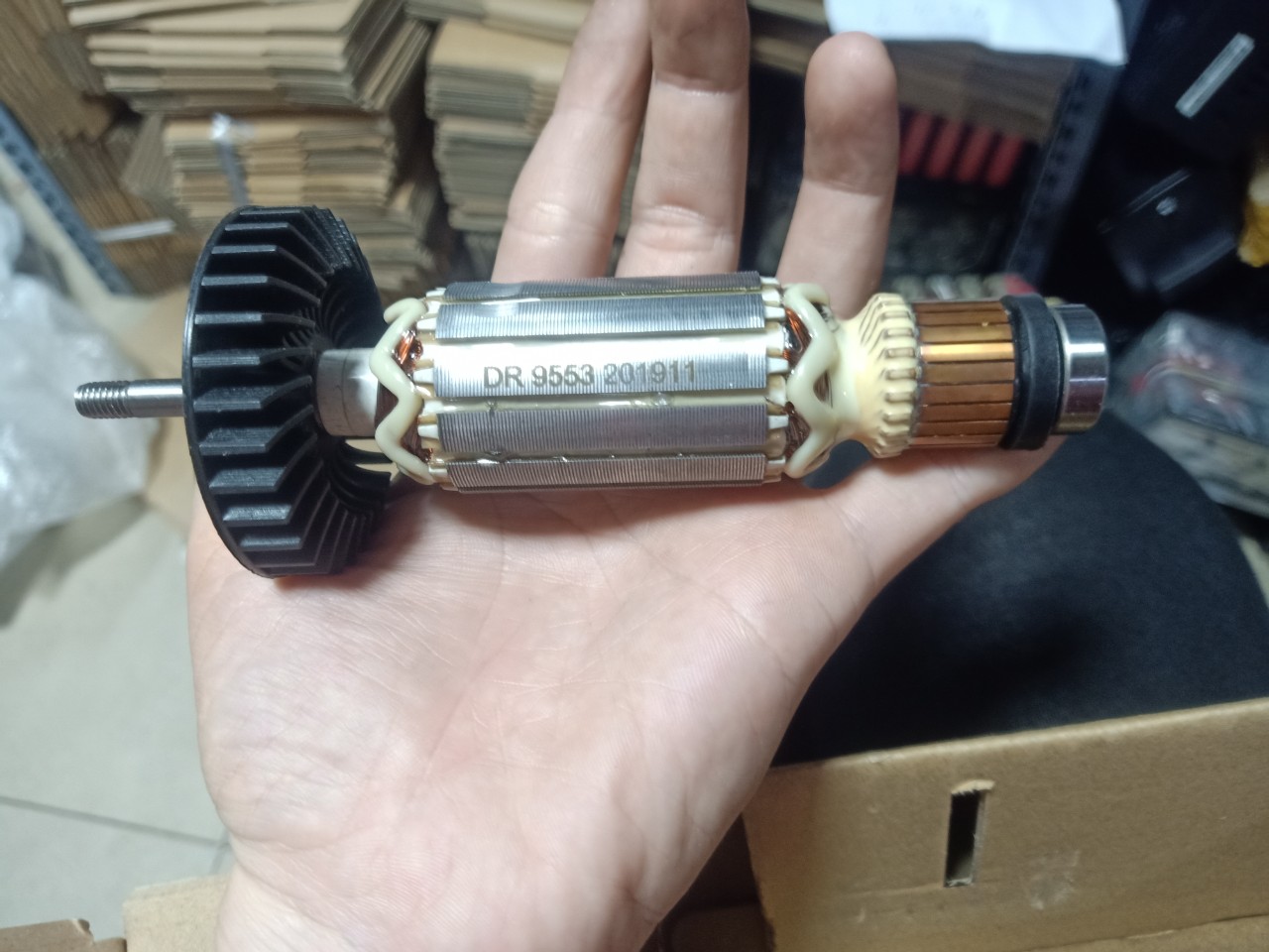 ROTO Máy Mài Makita 9553B
