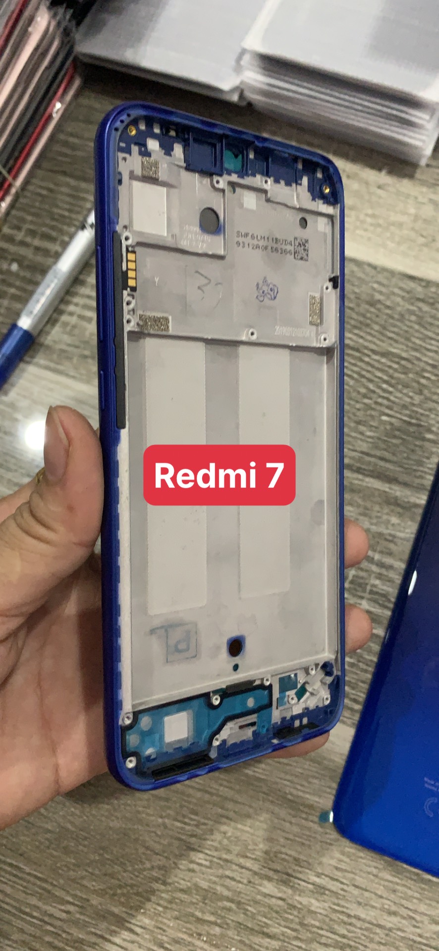 Vỏ bộ Xiaomi Redmi 7 full bộ (khung sườn + nút ,