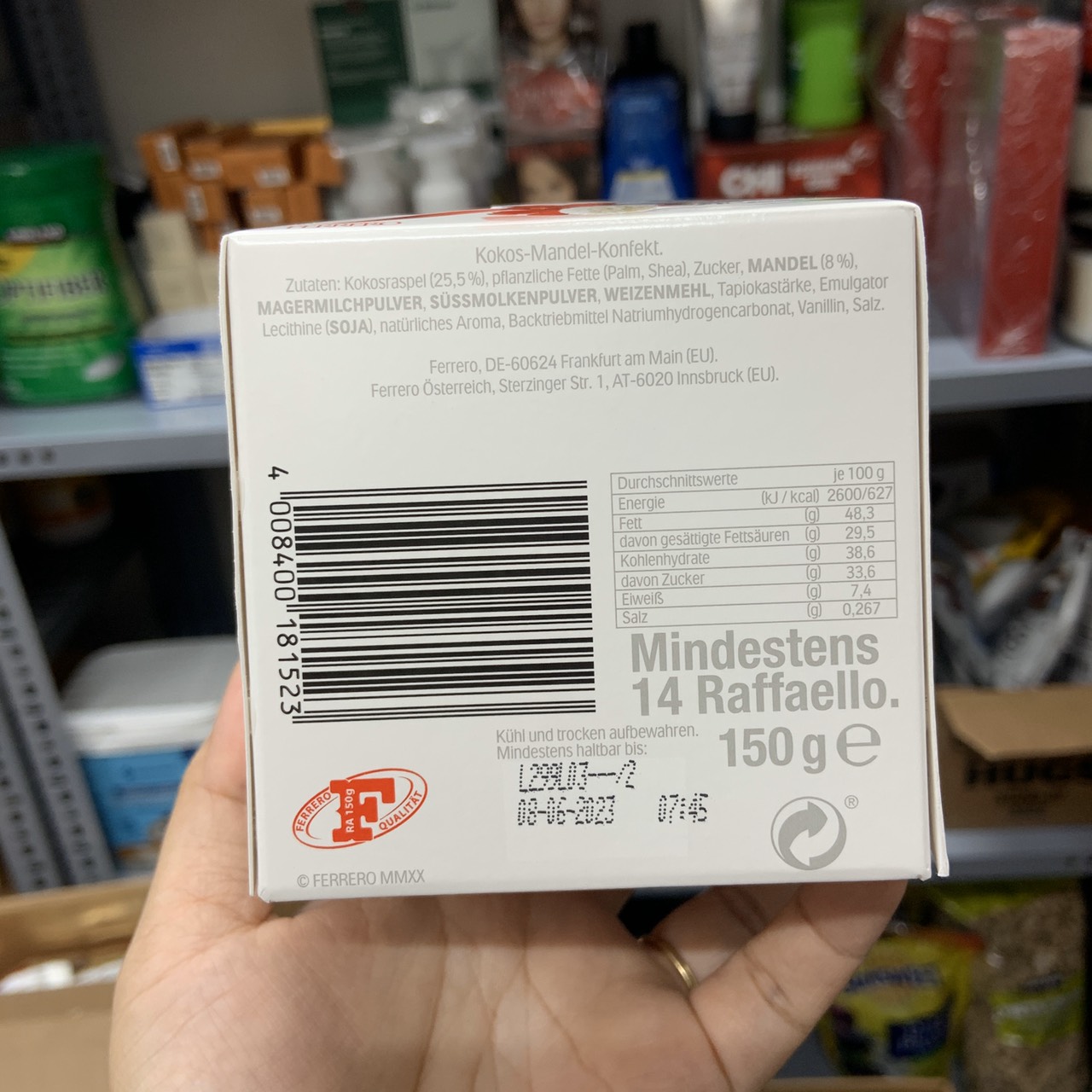 Chocolate bọc dừa hạnh nhân Raffaello - EDS