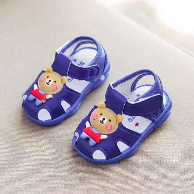 SANDAL CÓ KÈN CHO BÉ GẤU