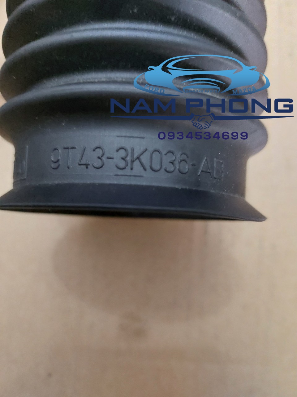 Chụp bụi giảm sóc trước Explorer 18 - 9T433K036AB