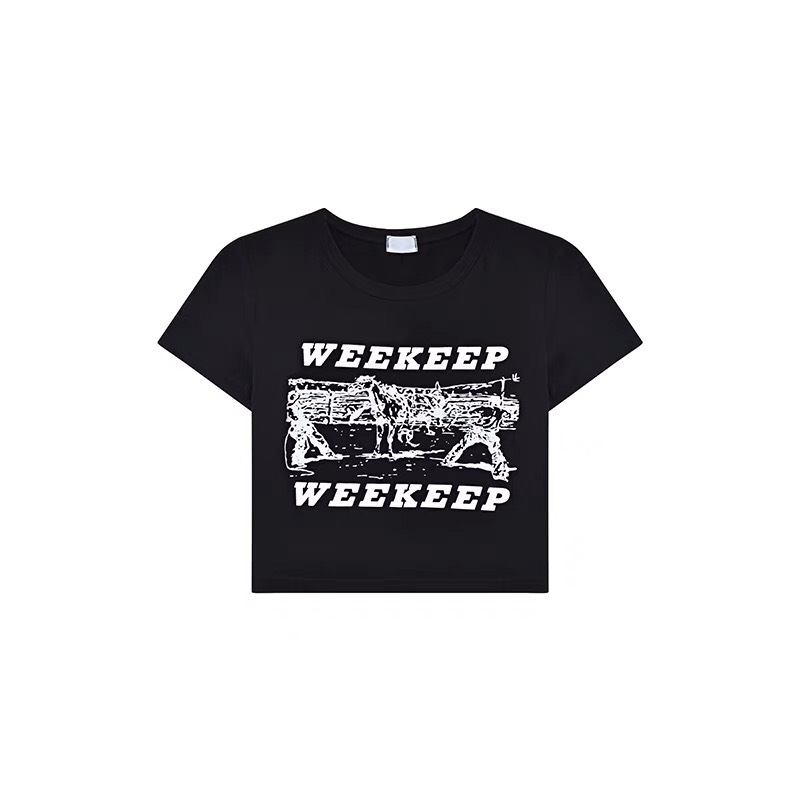 Áo croptop in chữ weekeep