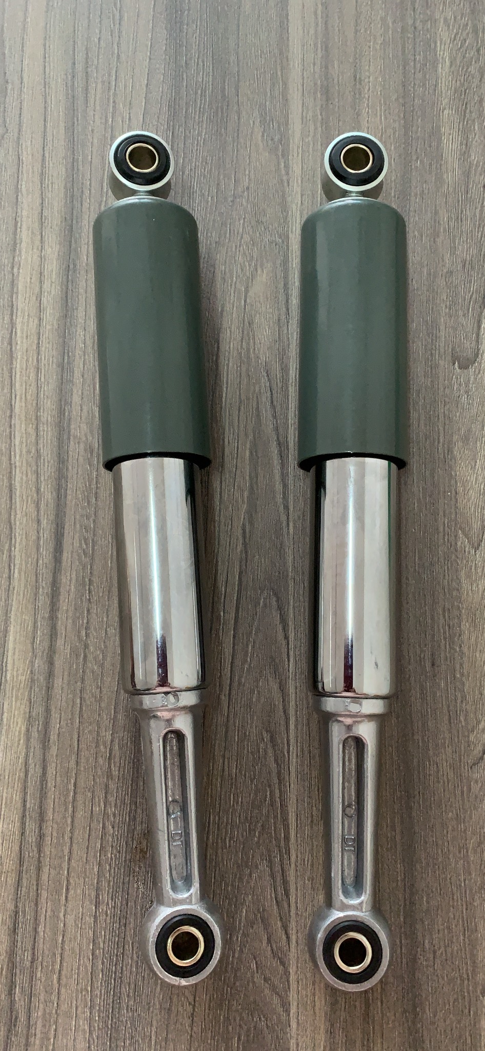 [HCM]Cặp phuộc sau dành cho xe Cub 81