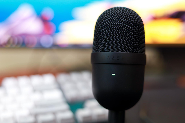 Thiết bị thu âm Razer Seiren Mini - Ultra-Compact Condenser Microphone