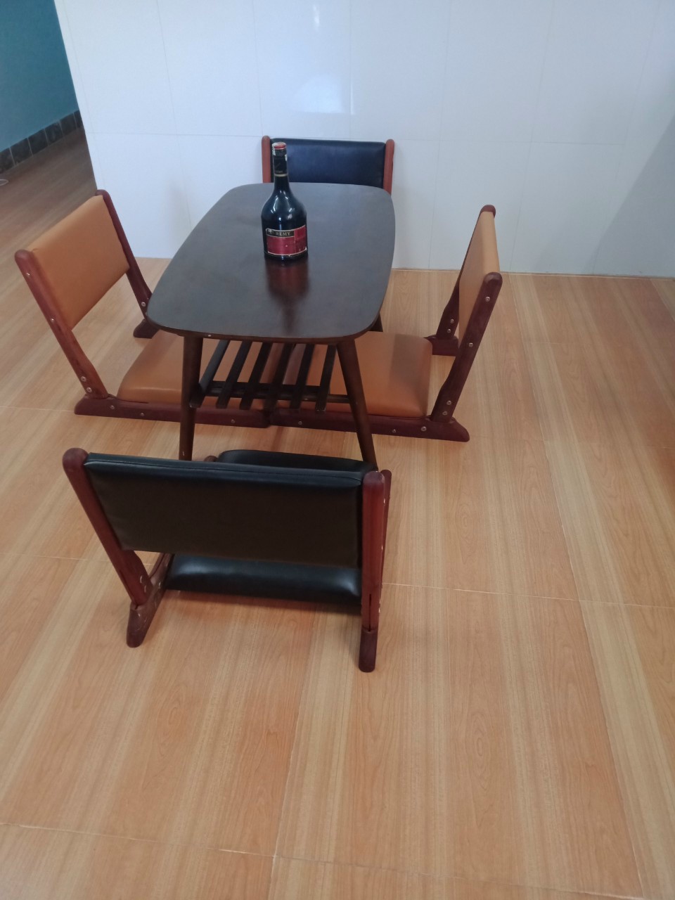 Ghế bệt xếp khung gỗ mặt nệm