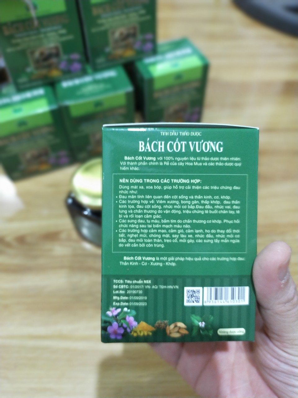 Combo 2 hộp tinh dầu xoa bóp Bách Cốt Vương