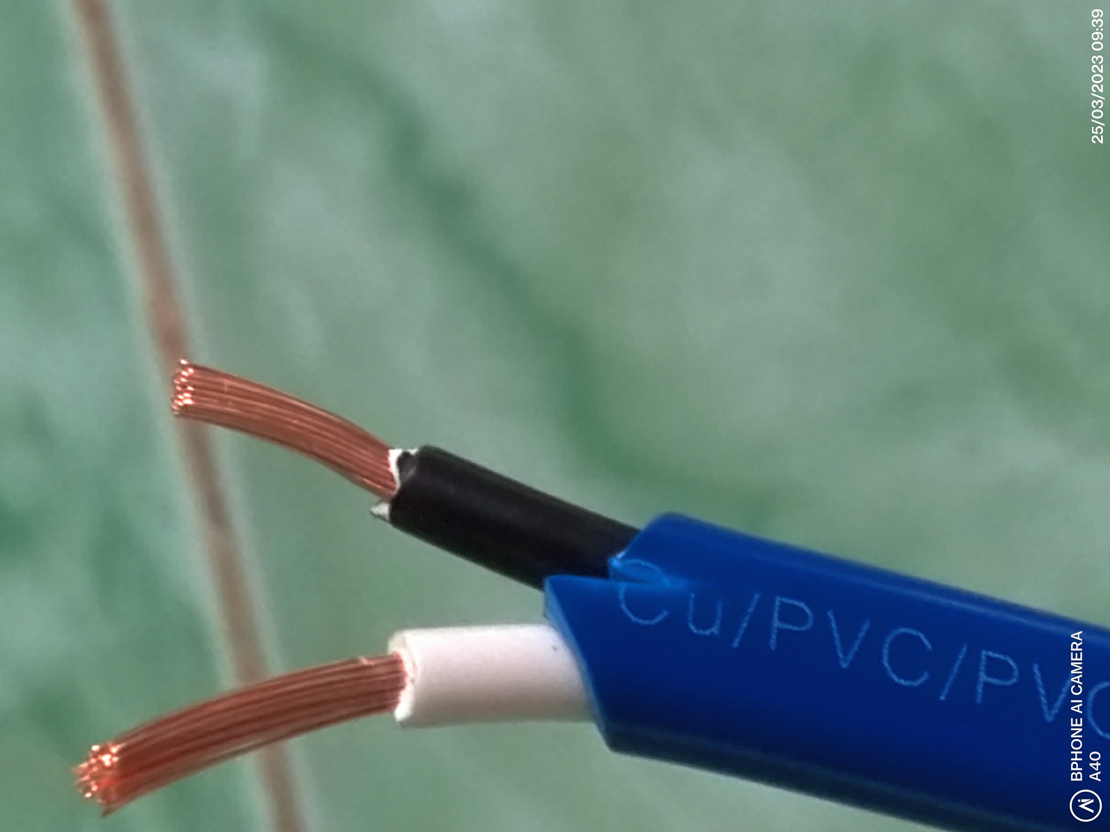 20M Dây Điện Đôi Dẹp 2 Lớp Vỏ Daphaco 4.0