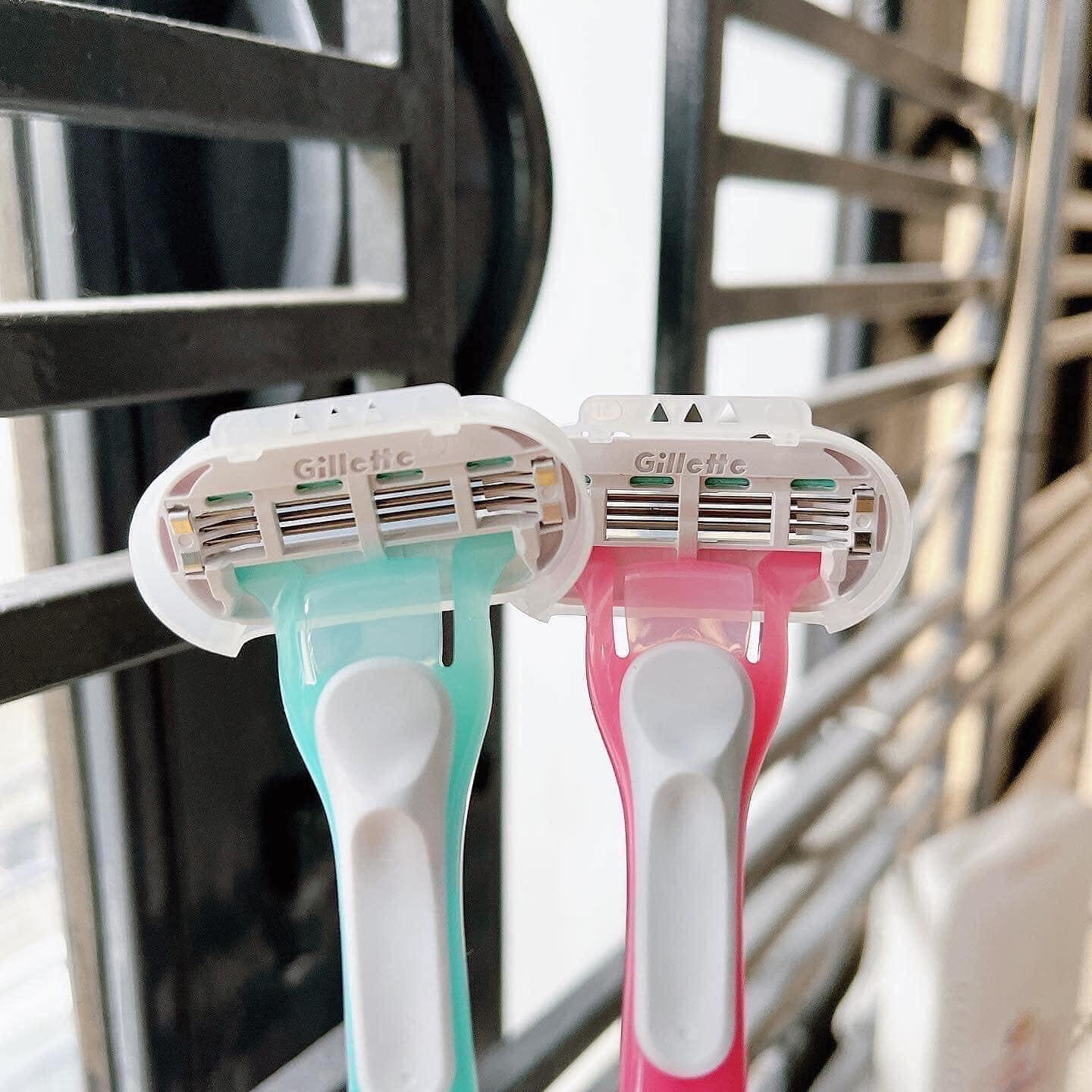 Dao cạo Gillete Venus Sensitive Plus tách set 2 cái