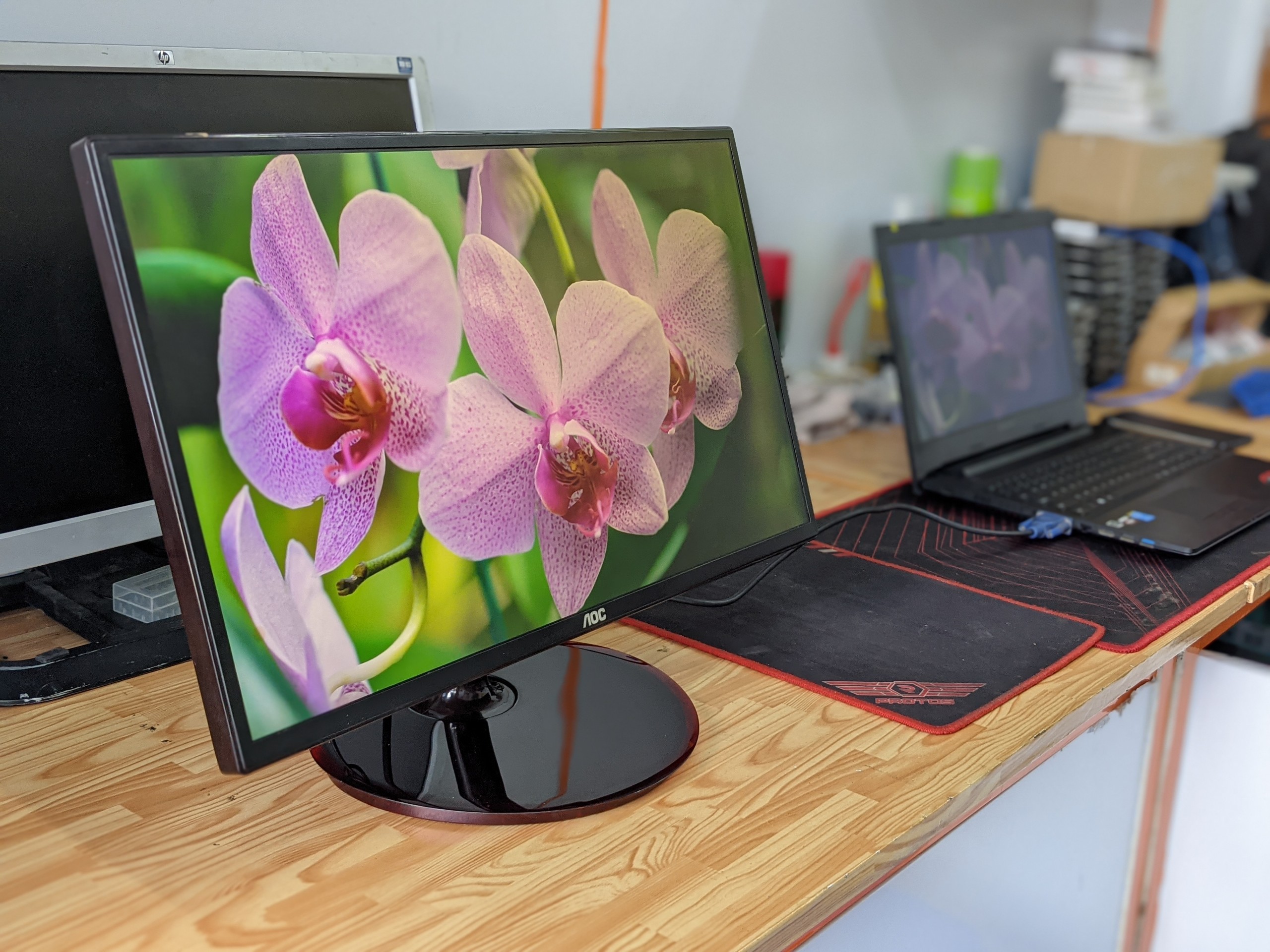 Màn Hình AOC E2261FW LED Full HD 21.5 inch LED