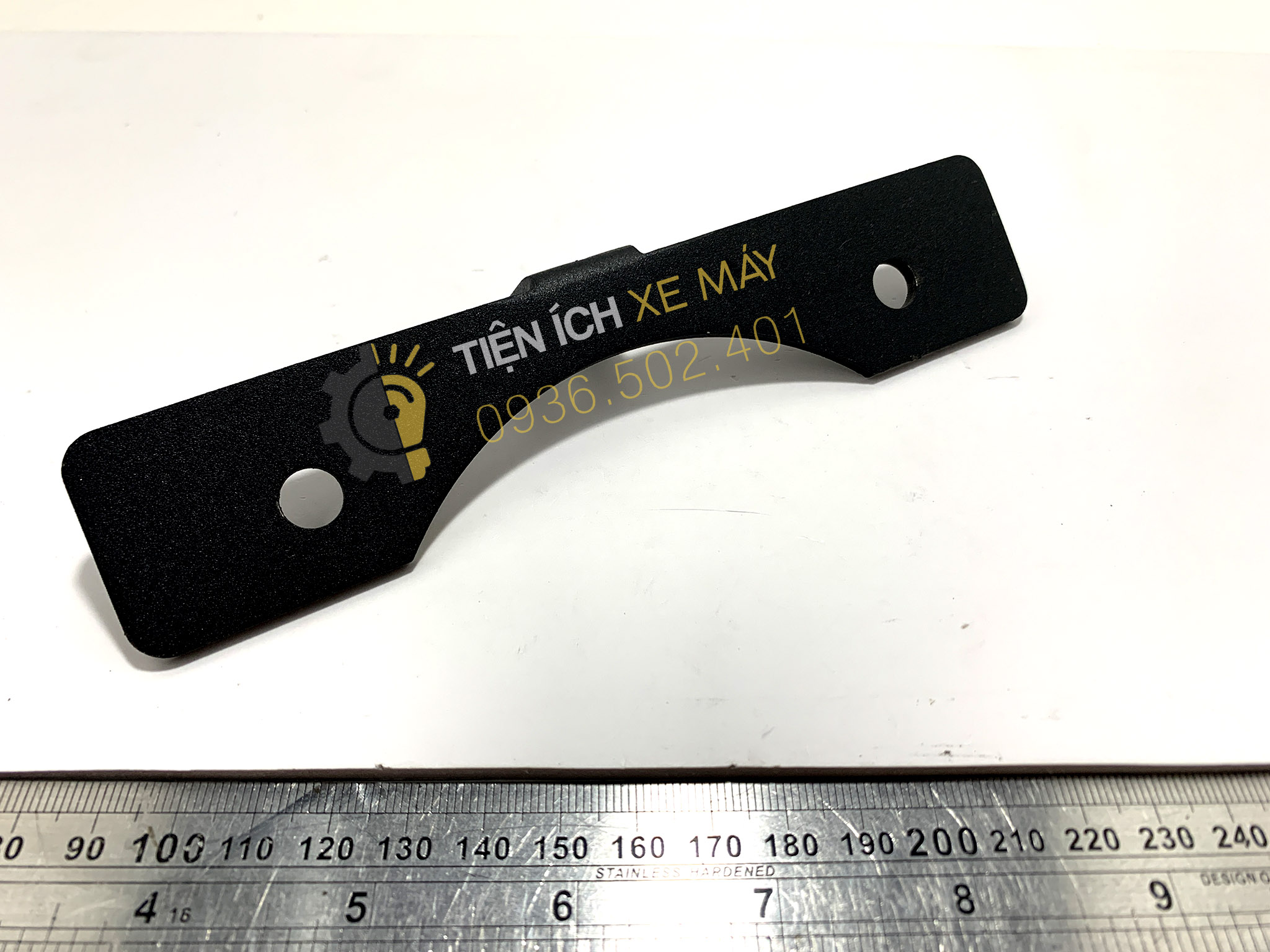 Pát gắn đèn trợ sáng Rebel 300-500