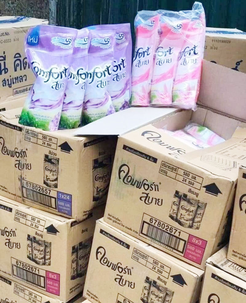 NƯỚC XẢ VẢI COMFORT THÁI 580ML