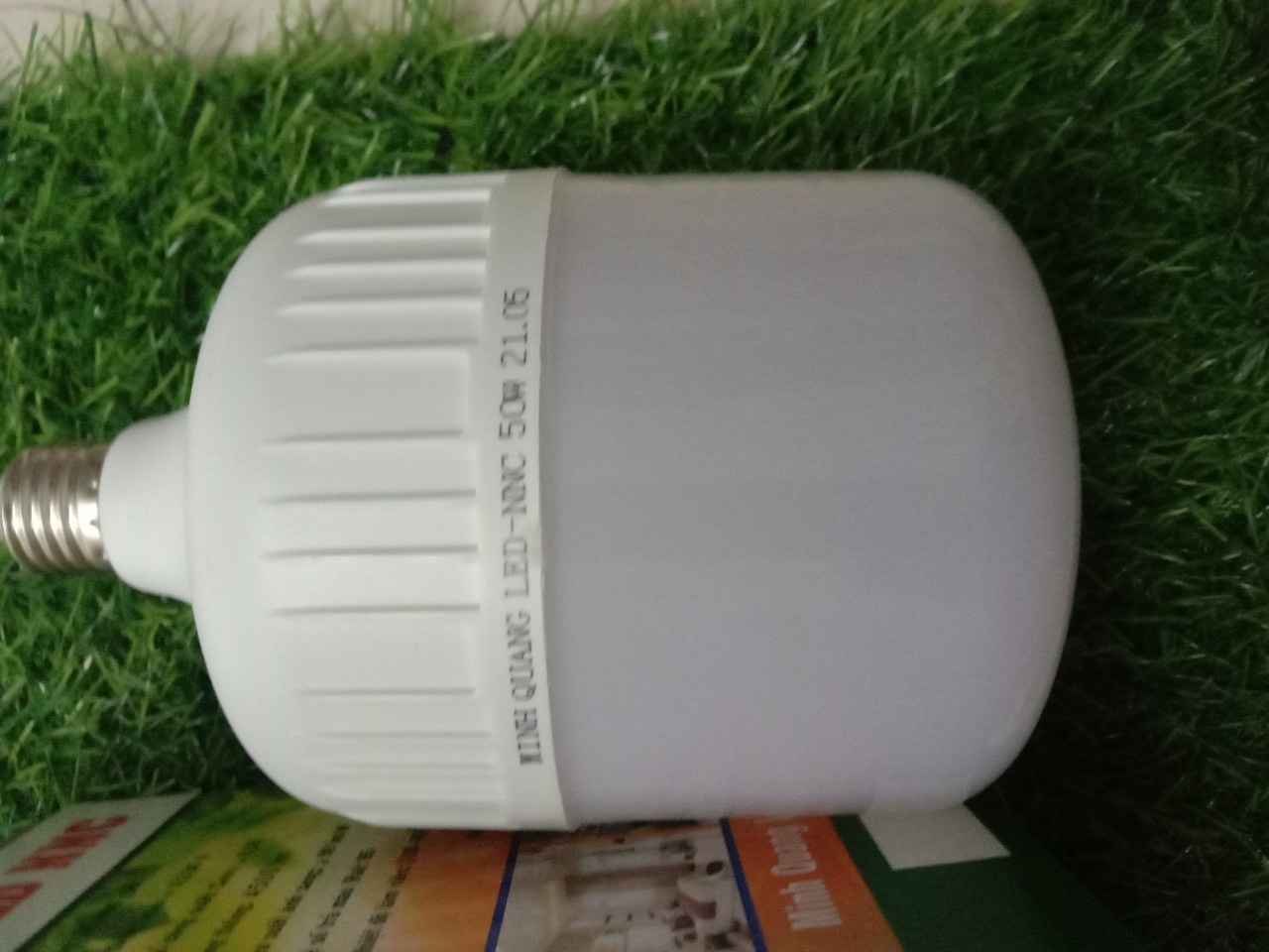 Đèn LED trụ kín nước 50w siêu sáng(đủ wat)