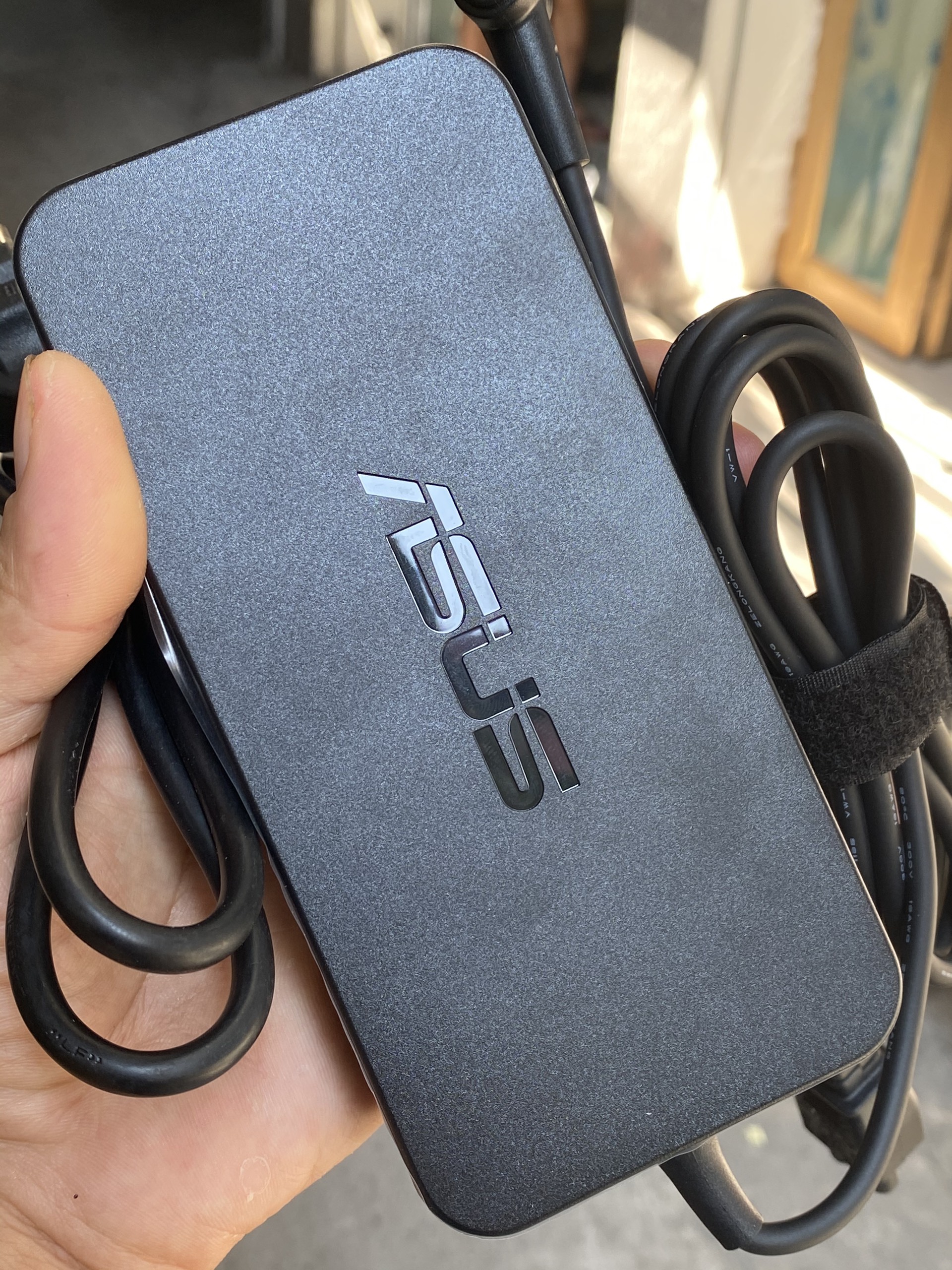 Sạc laptop Asus TUF FX505 FX505G 19V-6.32A bản gốc Asus