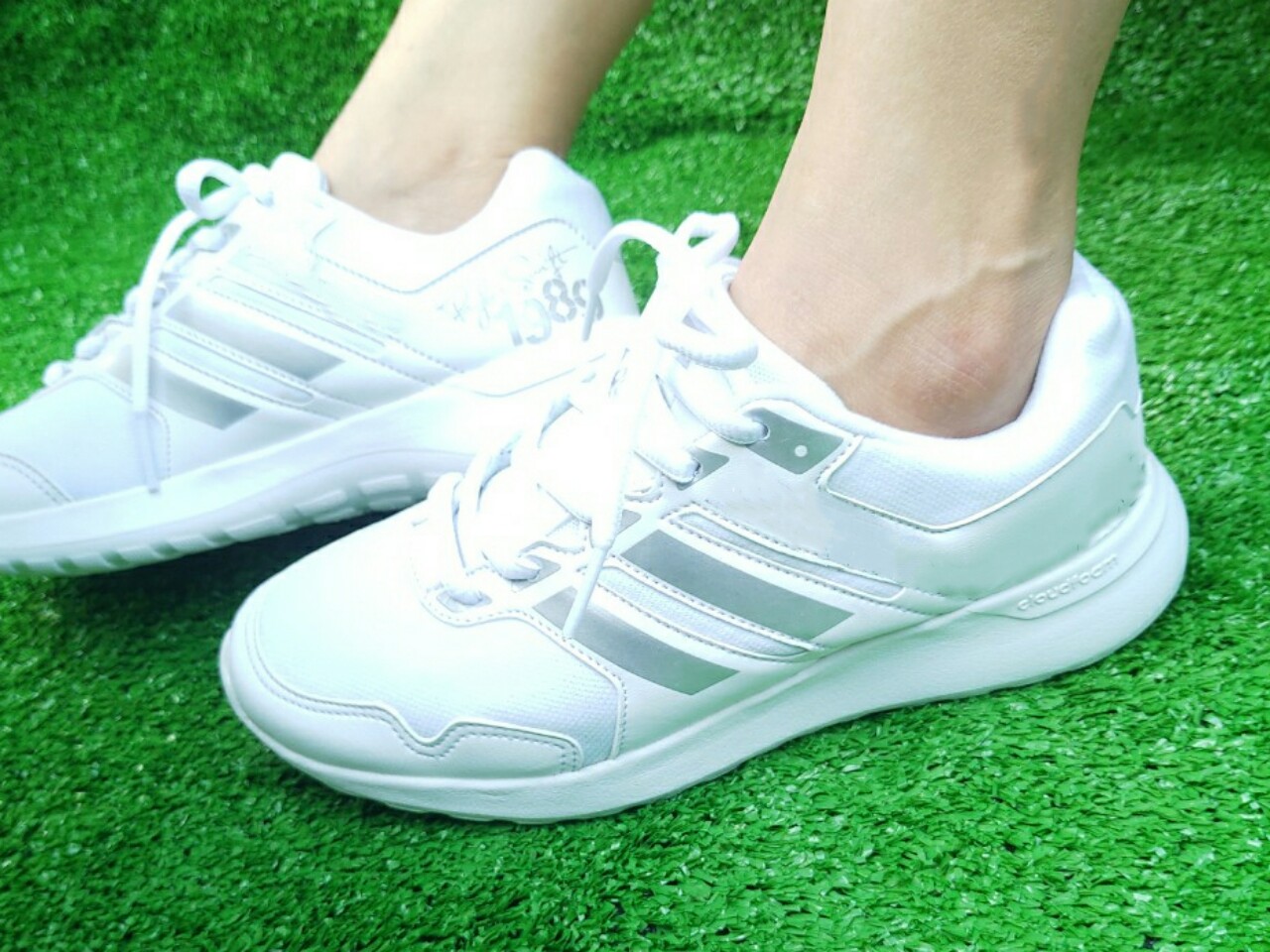 [HCM]Giày thể thao nam nữ sneaker trắng sọc bạc (ST60)