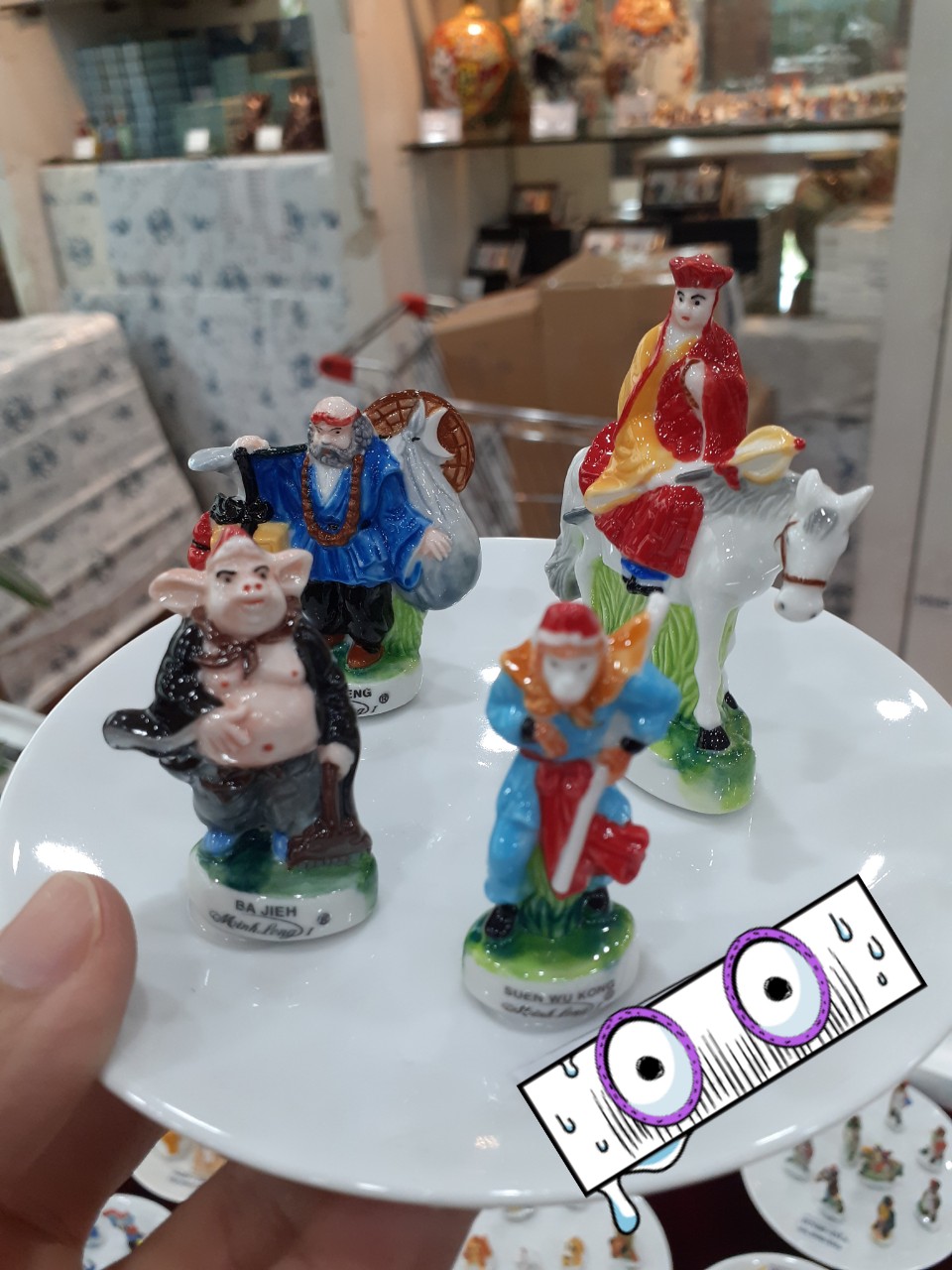 Tượng tây du ký gốm sứ Minh Long