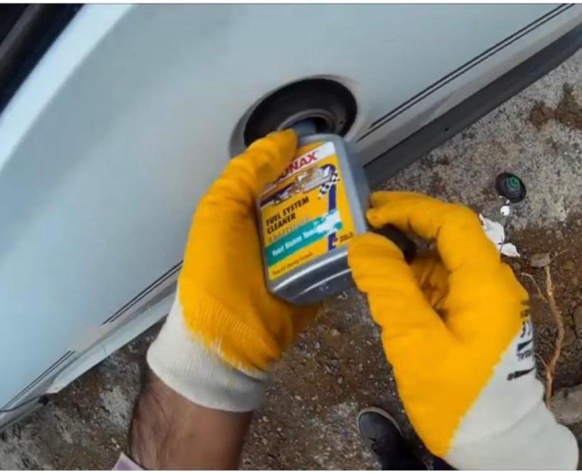 Làm Sạch Hệ Thống Xăng Sonax Fuel System Cleaner 250ml