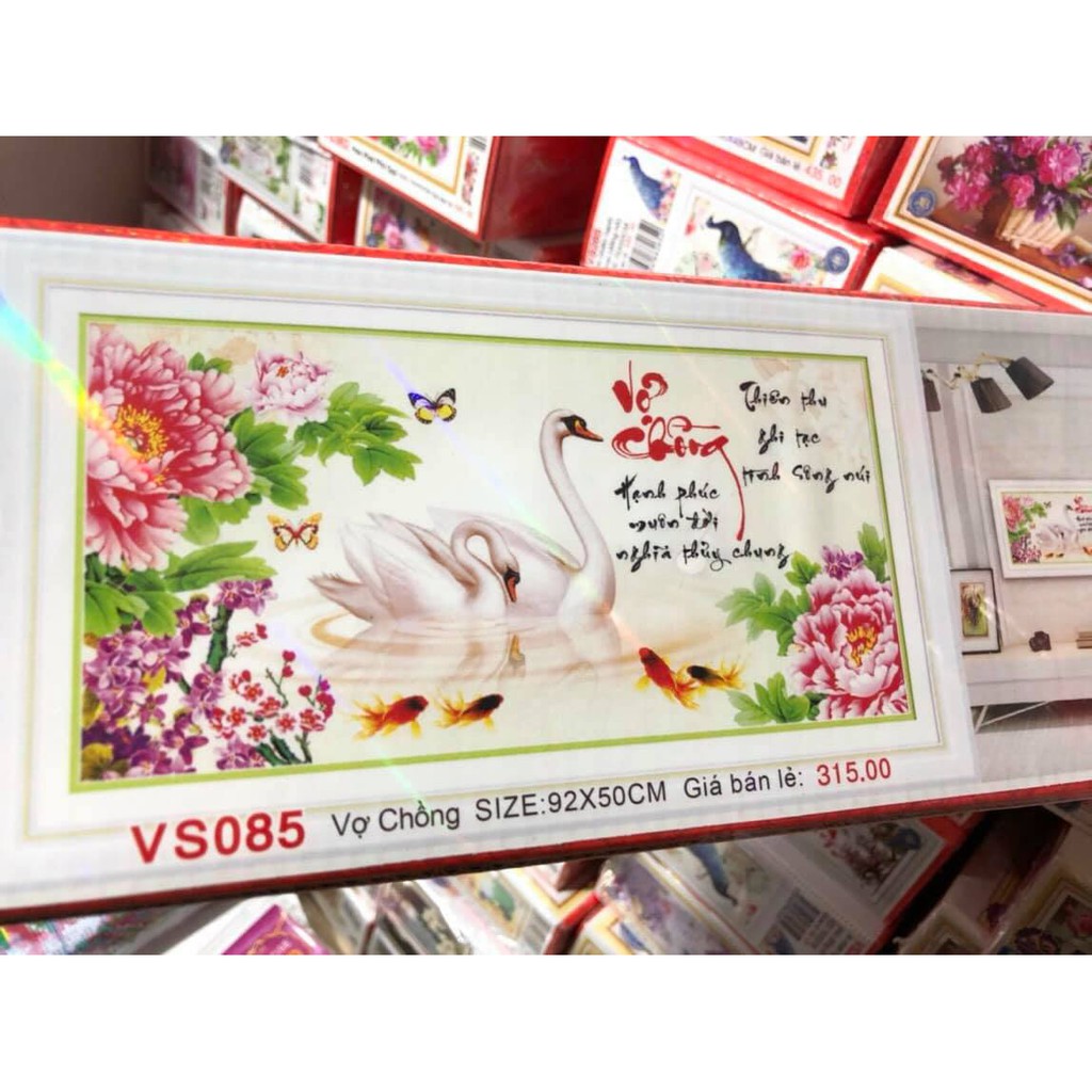 Tranh đính đá Vợ Chồng (92x50cm) - chưa đính đá