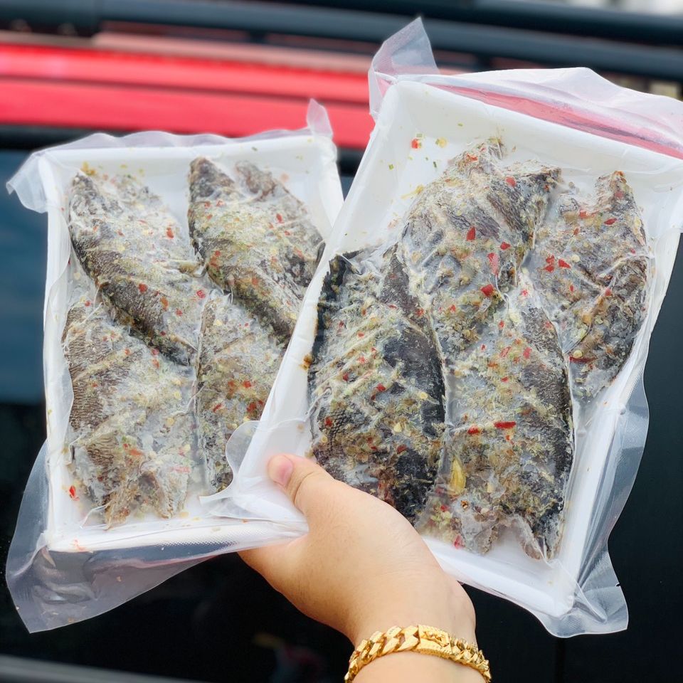 [GIAO NHANH 2H HCM] 1Kg Cá sặc sả ớt 1 nắng