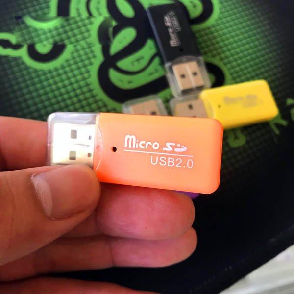 Đầu đọc thẻ nhớ MicroSD kết nối USB 2.0