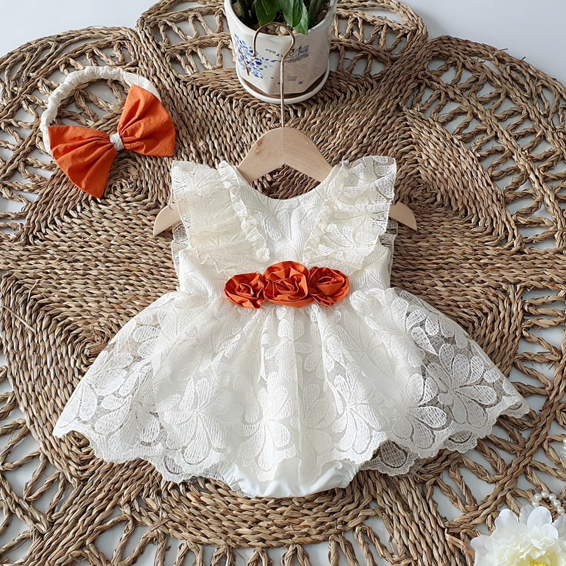 Body váy hoa xanh bé gái 3 đến 12kg chất đũi tơ - b058